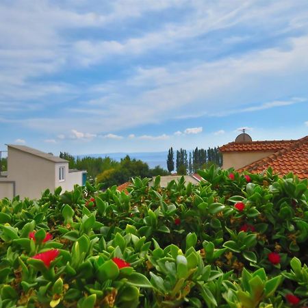 אומיס Apartments Zvone מראה חיצוני תמונה