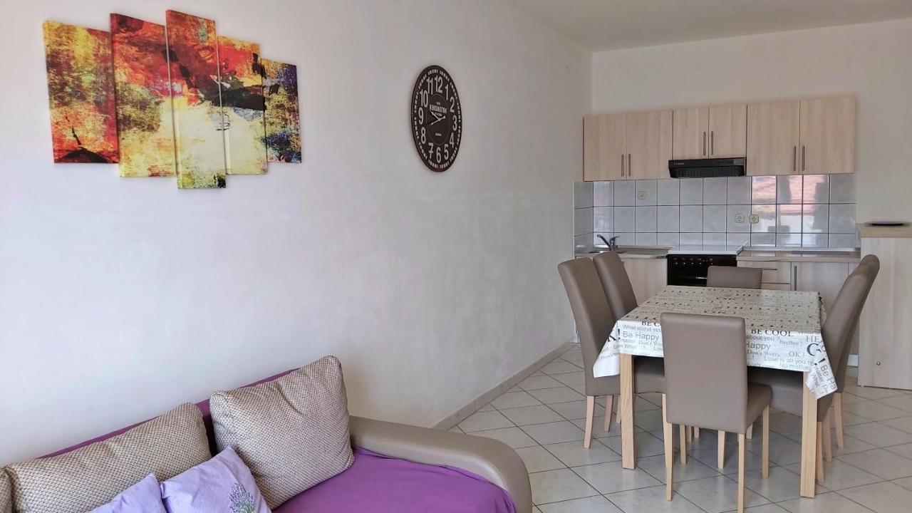 אומיס Apartments Zvone מראה חיצוני תמונה