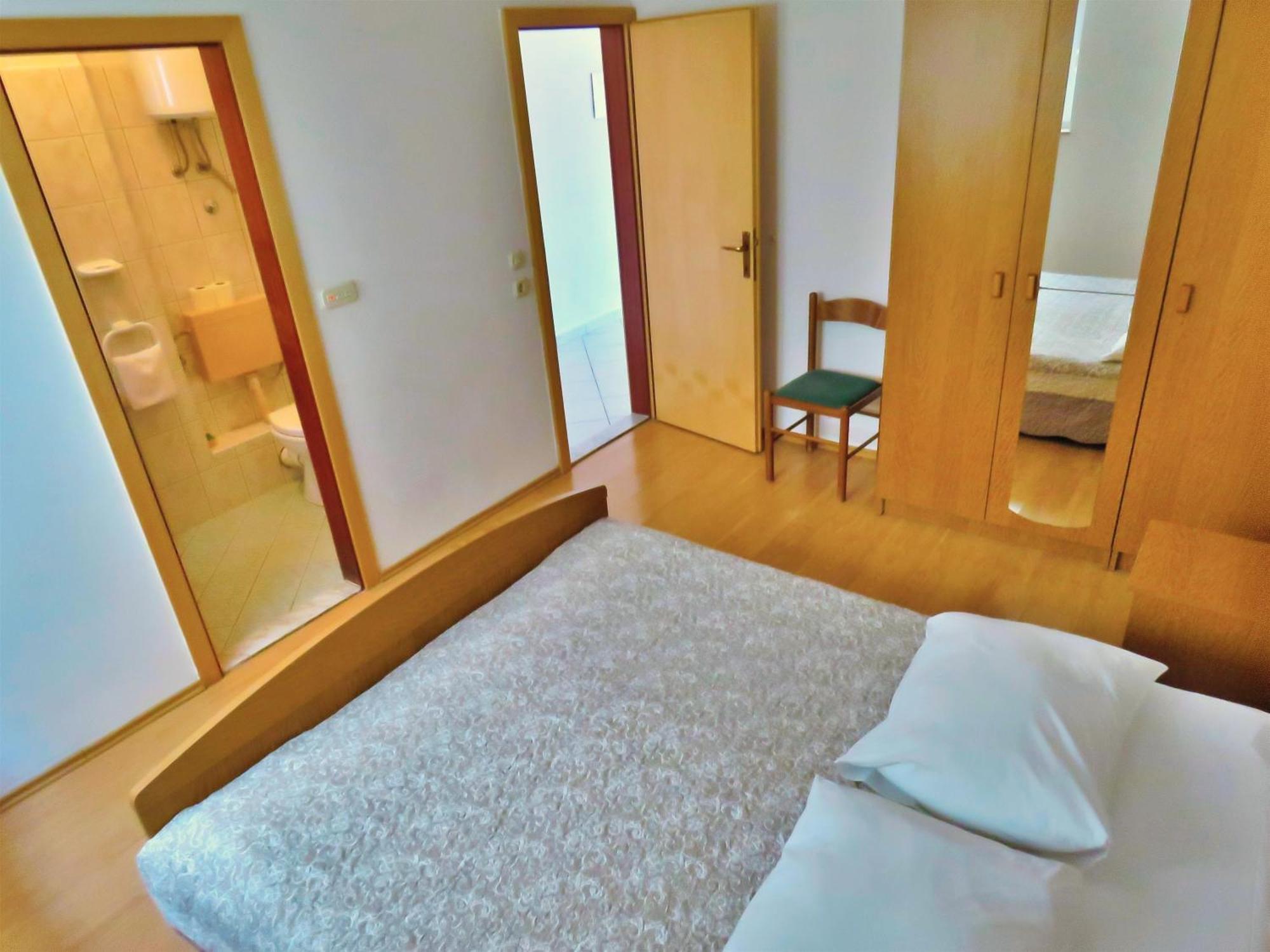 אומיס Apartments Zvone חדר תמונה