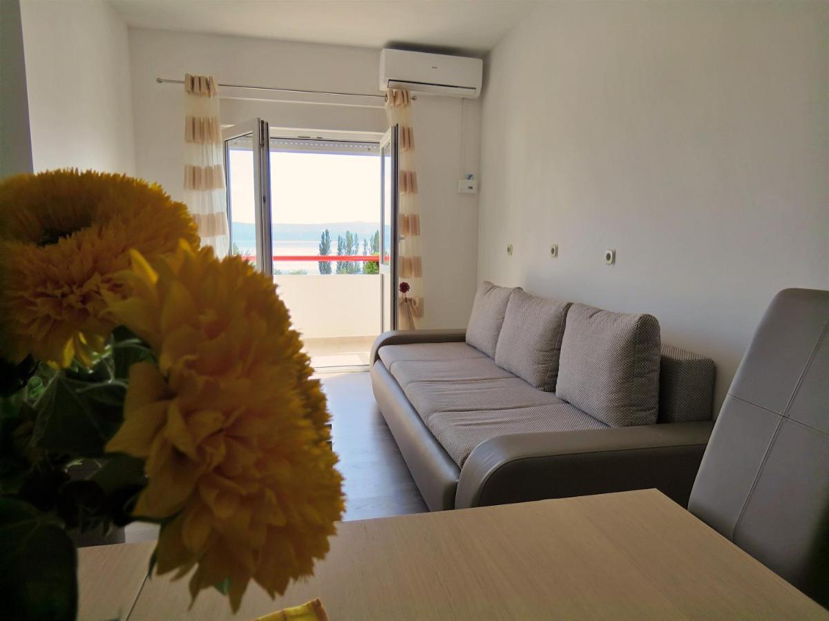 אומיס Apartments Zvone מראה חיצוני תמונה